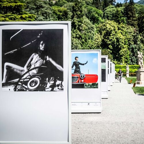 "Helmut Newton.Cars.": Art exhibition