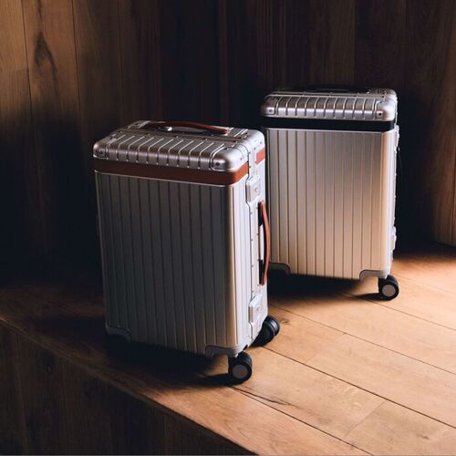 Alu Achtung: <br> Carl Friedrik Carry-On