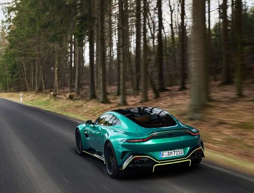 Aston Martin Vantage S: N&uuml;rburgring