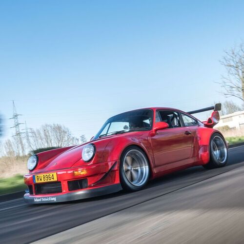 Rauhe Welt, wilder Porsche: Joe und sein Mecha Ureshi