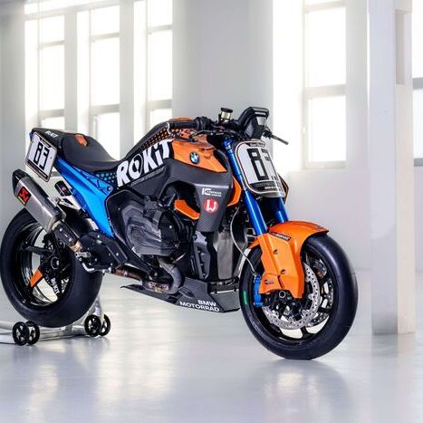 BMW Motorbikes: Superbike? Superhooligan!