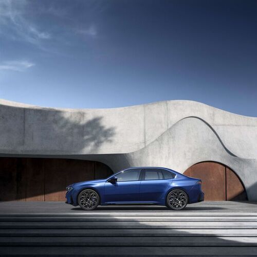 The icing on the cake: Premiere of the BMW i3