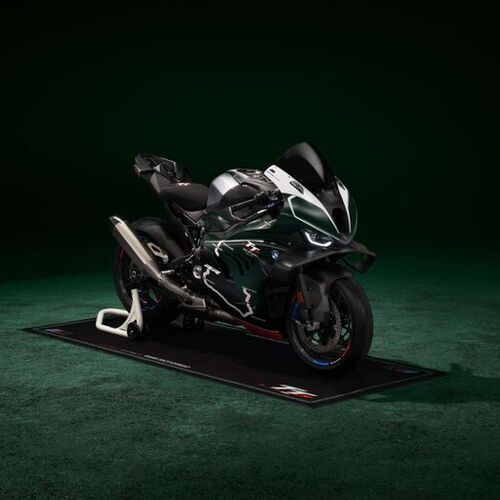 Tourist Trophy and BMW Motorrad: The M 1000 RR Limited Edition Isle of Man TT