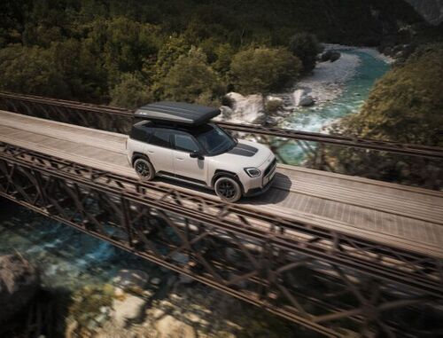A MINI hits the open road: the new Countryman Untamed