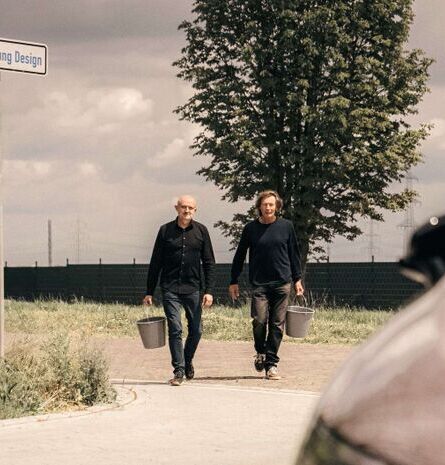 Car Wash: Jo Stenuit and a Mazda6e