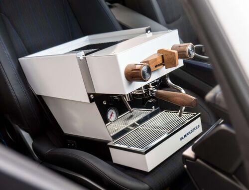 Craftsmanship: coffee and 911 T