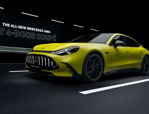 Mercedes-AMG GT Viert&uuml;rer feiert Weltpremiere