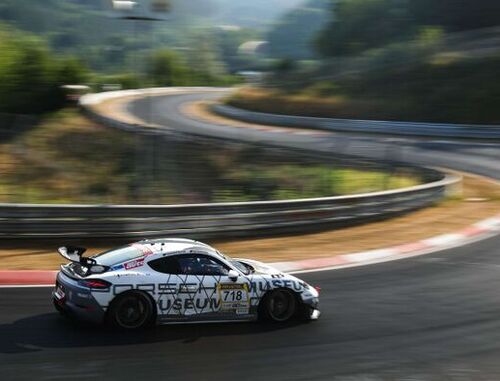 75 Years of Porsche Motorsport: the anniversary car
