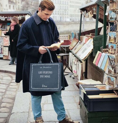 Dior Taschen: Die Sch&ouml;nheit des Lesens