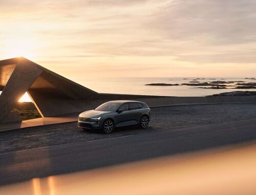 The new Volvo EX60: Just keep on driving