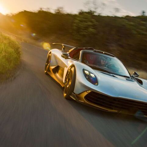 Aston Martin Valhalla Spider: Nach oben hin offen