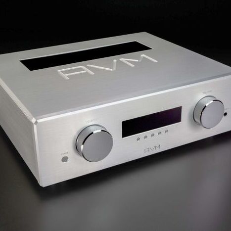 AVM: Standing Ovation